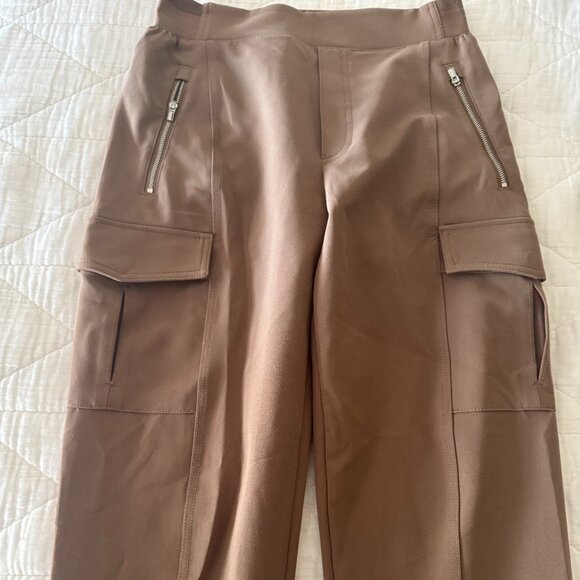 Athleta Cargo Pant Size 4 (Beige) - Picture 1 of 5